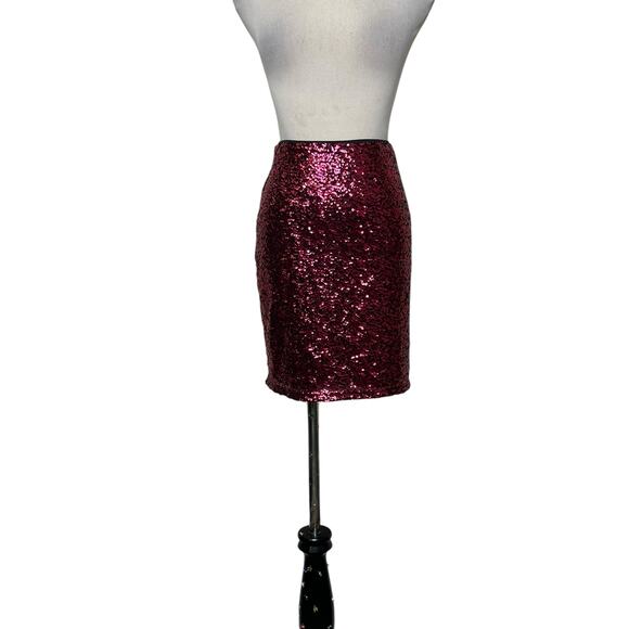 H&M Divided fuchsia sequin pull on mini skirt size Small - Picture 13 of 13